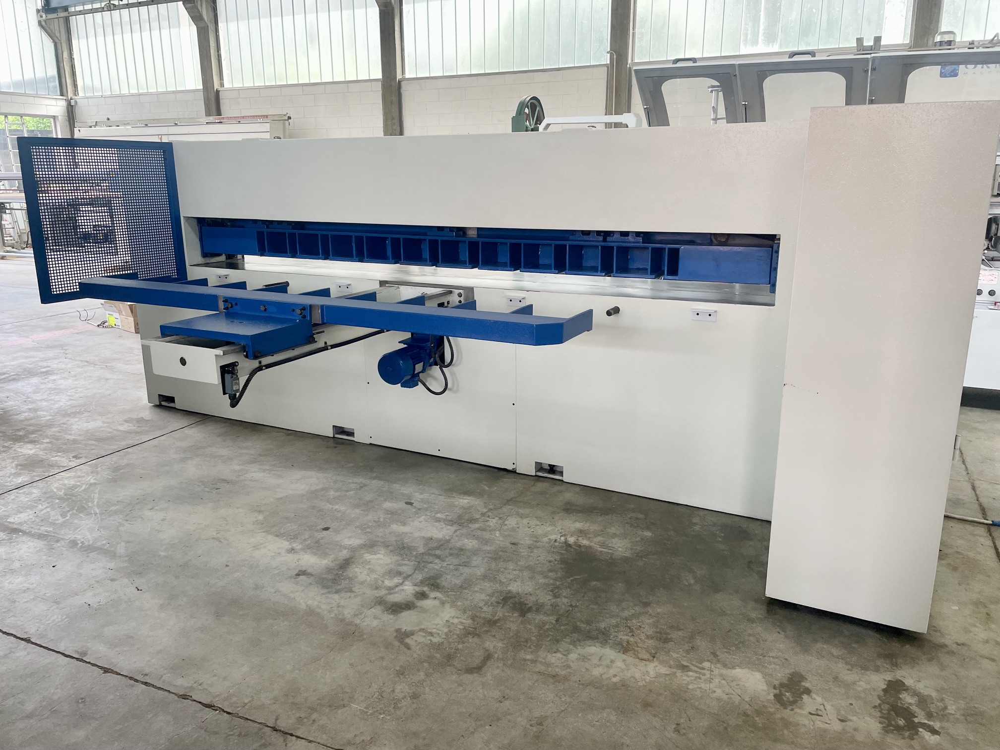 taglierina Monguzzi mod. 3200 (6)